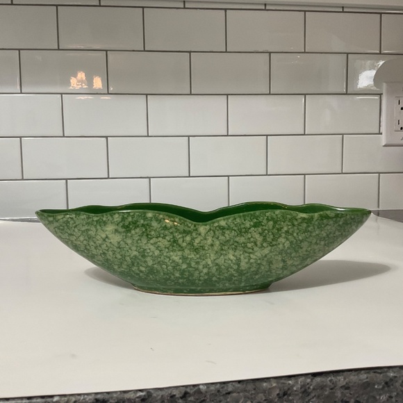 VTG Grass Green Ceramic Pottery Planter - Picture 7 of 8